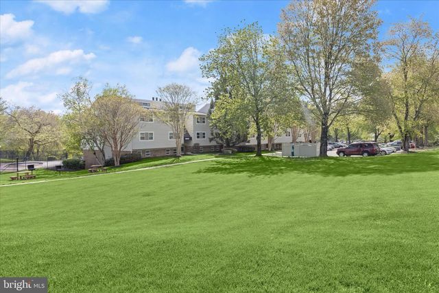ROCKLAND HILLS RD, Baltimore, MD 21209