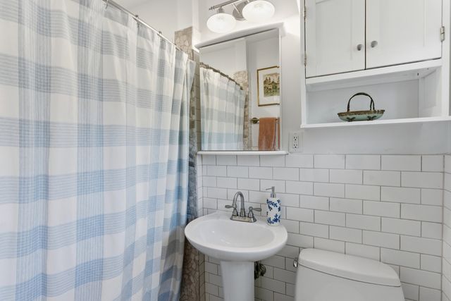 1621 Lethia Dr, Nashville, TN 37206