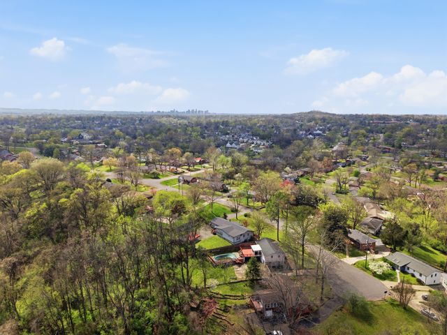 1621 Lethia Dr, Nashville, TN 37206