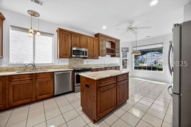 1 Caleb Ct, Bluffton, SC 29909