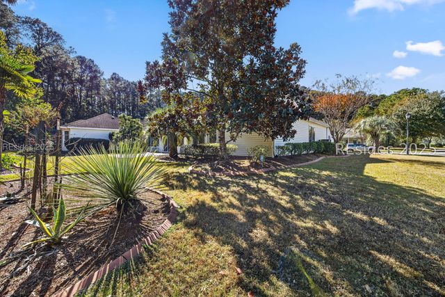 1 Caleb Ct, Bluffton, SC 29909