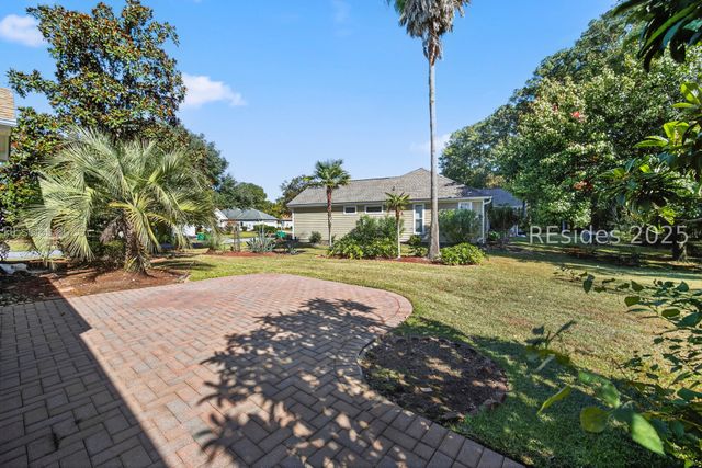 1 Caleb Ct, Bluffton, SC 29909