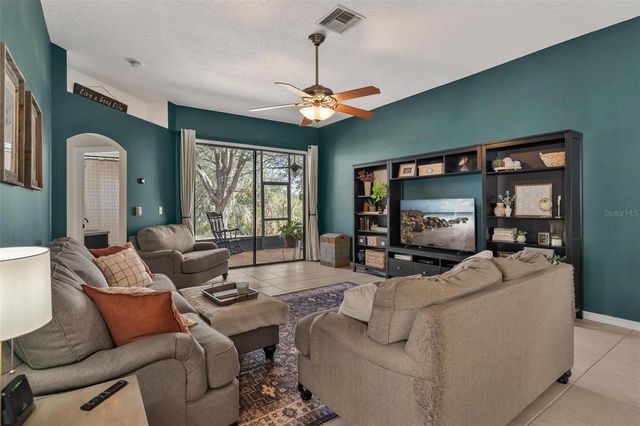 33142 KAYLEE WAY, Leesburg, FL 34788