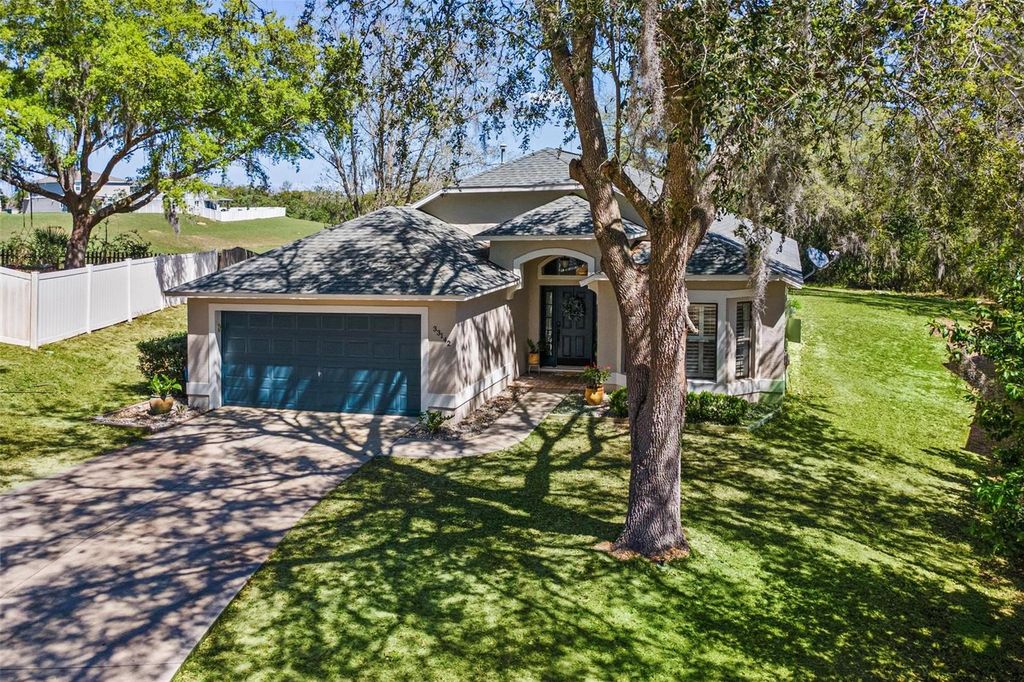 33142 KAYLEE WAY, Leesburg, FL 34788