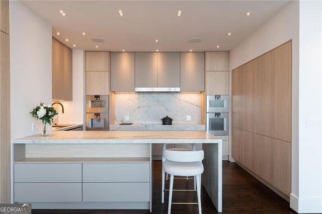 1065 Peachtree Street NE 3504, Atlanta, GA 30309