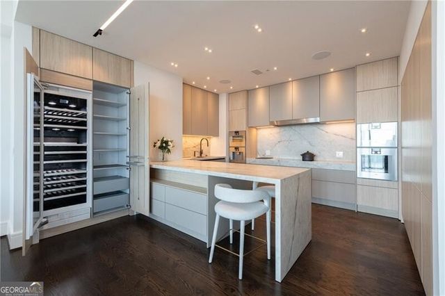 1065 Peachtree Street NE 3504, Atlanta, GA 30309