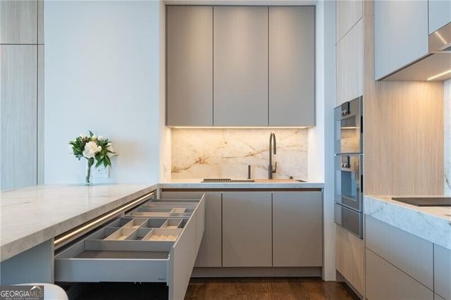 1065 Peachtree Street NE 3504, Atlanta, GA 30309