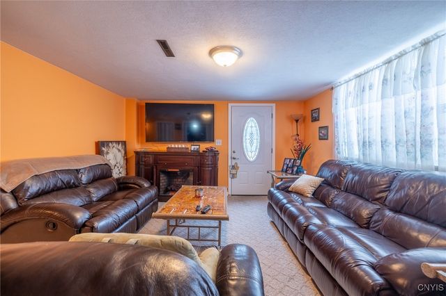 341 North Collingwood Avenue, Syracuse, NY 13206