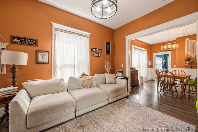 1746 E Spring Street, New Albany, IN 47150