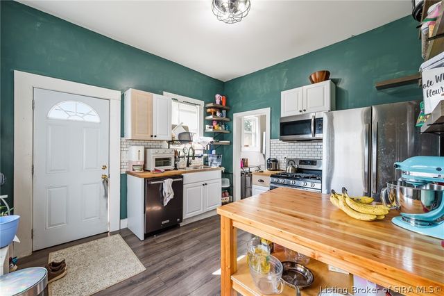 1746 E Spring Street, New Albany, IN 47150