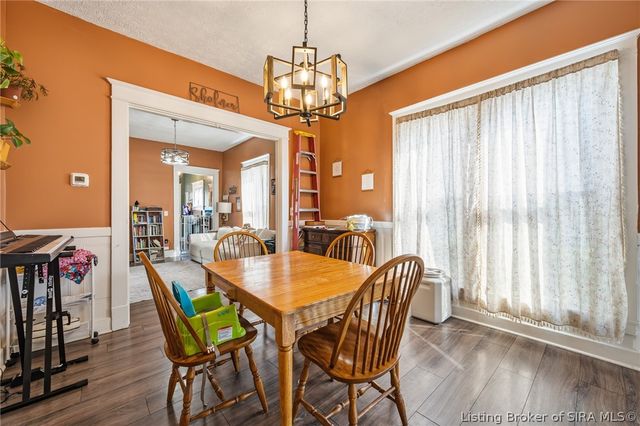 1746 E Spring Street, New Albany, IN 47150
