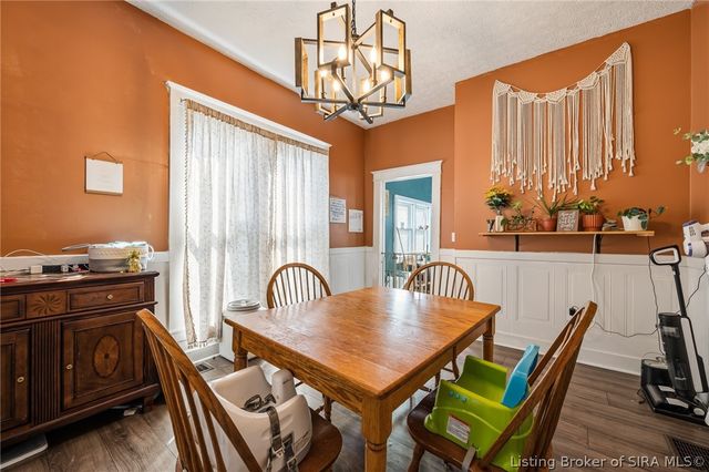 1746 E Spring Street, New Albany, IN 47150