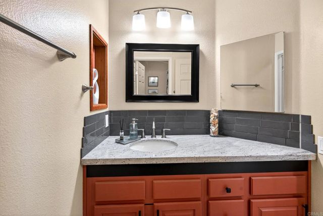 3319 Tripoli, Oceanside, CA 92056
