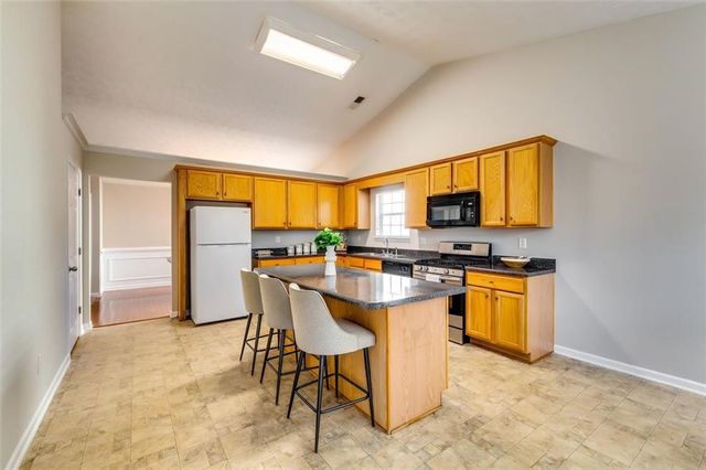 5602 Swanson Road, Ellenwood, GA 30294