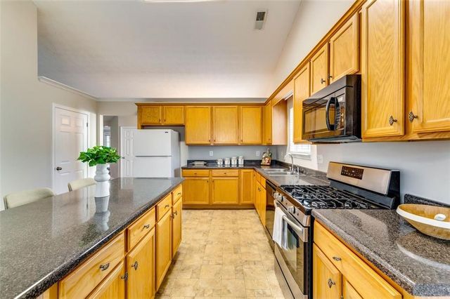 5602 Swanson Road, Ellenwood, GA 30294