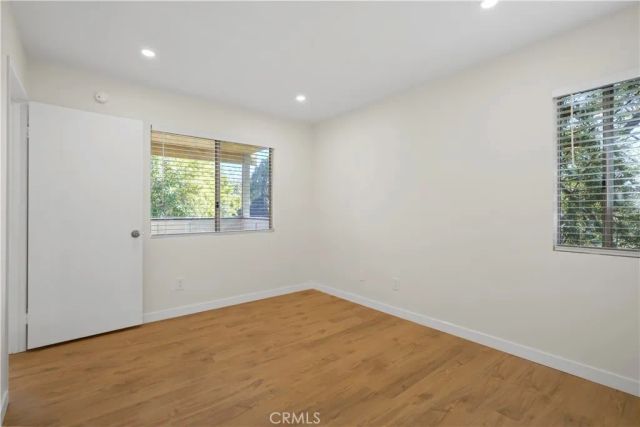 10237 De Soto A, Chatsworth, CA 91311
