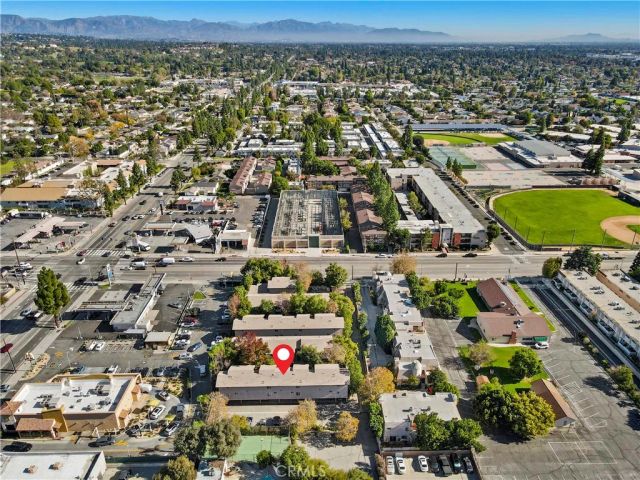 10237 De Soto A, Chatsworth, CA 91311