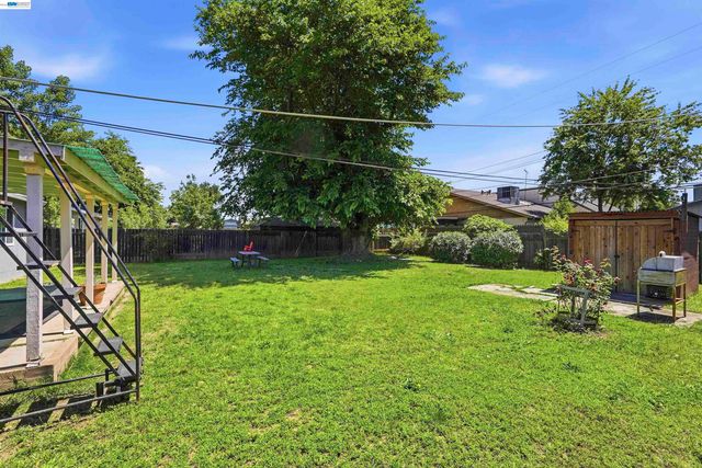 4546 Freeway Cir, Sacramento, CA 95841
