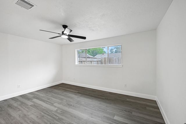 7115 Foxway Lane, Humble, TX 77338