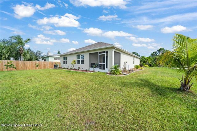 1098 Castile Road SE, Palm Bay, FL 32909