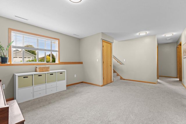 4478 Manor Drive NW, Rochester, MN 55901
