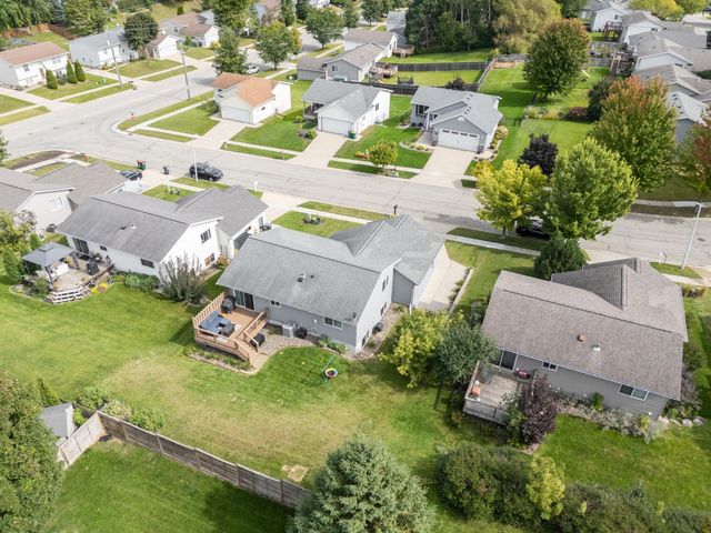 4478 Manor Drive NW, Rochester, MN 55901