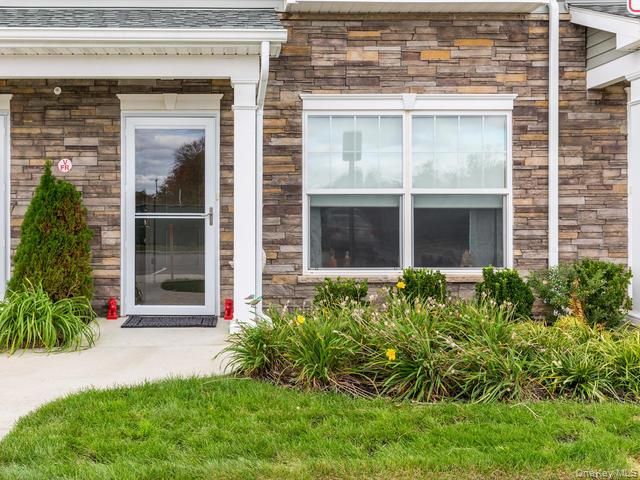 11 Hunter Drive, Central Islip, NY 11722