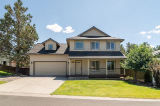 3616 SW Hillcrest Drive, Redmond, OR 97756