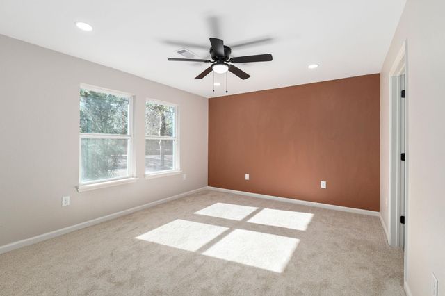 100 W Valverde Street, Brenham, TX 77833