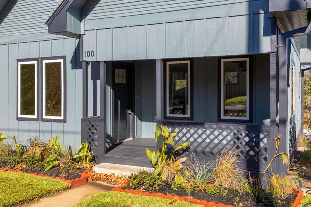 100 W Valverde Street, Brenham, TX 77833