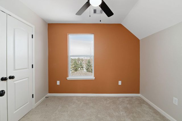 100 W Valverde Street, Brenham, TX 77833