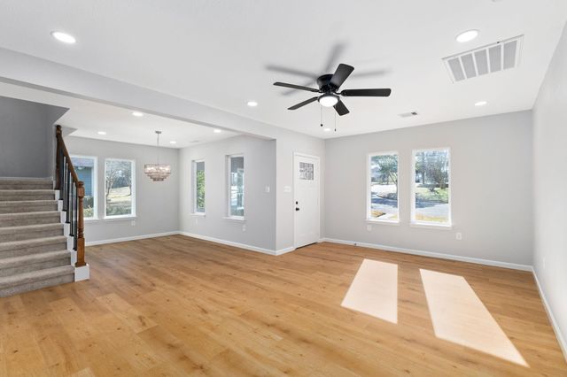 100 W Valverde Street, Brenham, TX 77833