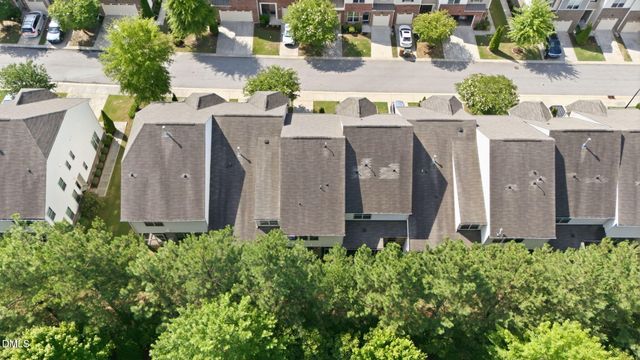 734 Davenbury Way, Cary, NC 27513