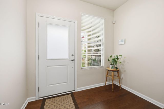 734 Davenbury Way, Cary, NC 27513