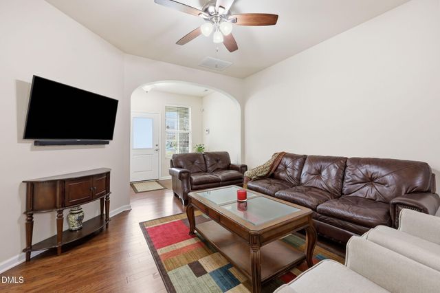 734 Davenbury Way, Cary, NC 27513