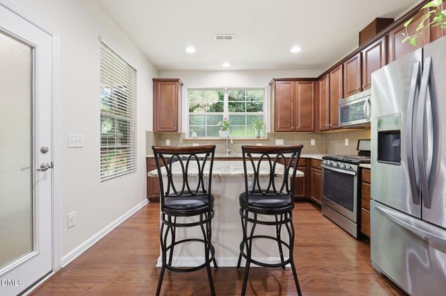 734 Davenbury Way, Cary, NC 27513