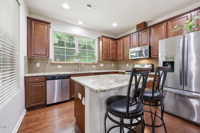 734 Davenbury Way, Cary, NC 27513