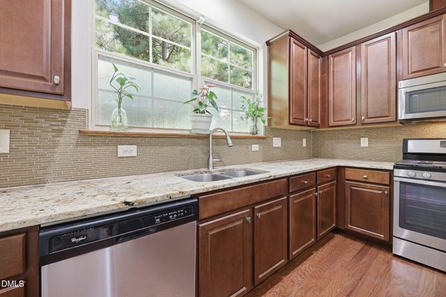 734 Davenbury Way, Cary, NC 27513