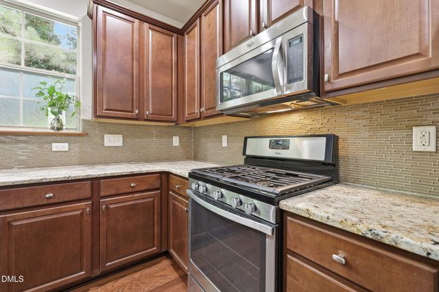 734 Davenbury Way, Cary, NC 27513