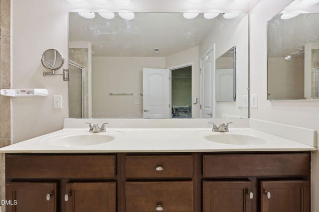 734 Davenbury Way, Cary, NC 27513