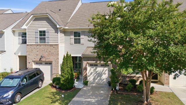 734 Davenbury Way, Cary, NC 27513
