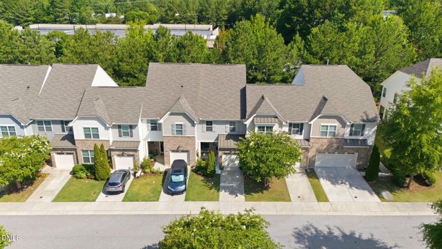 734 Davenbury Way, Cary, NC 27513