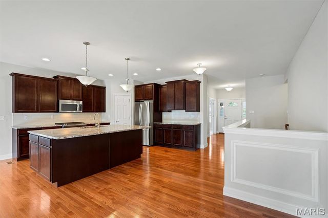 1247 Emerald Gardens Drive, St Peters, MO 63376