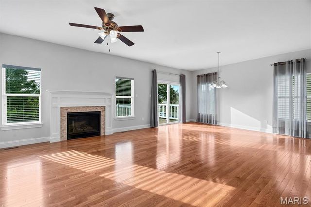 1247 Emerald Gardens Drive, St Peters, MO 63376