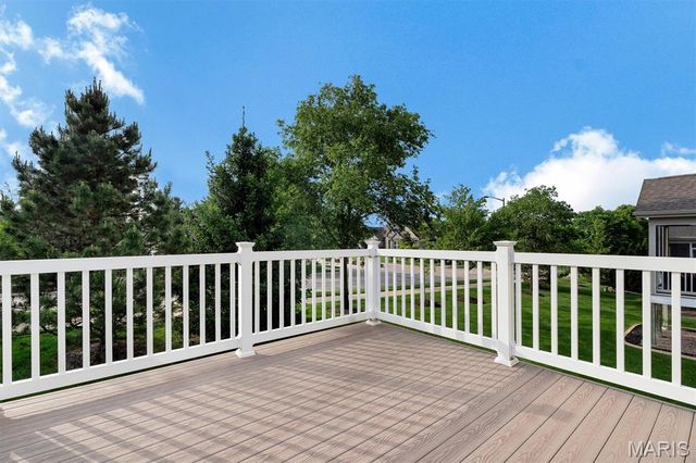 1247 Emerald Gardens Drive, St Peters, MO 63376