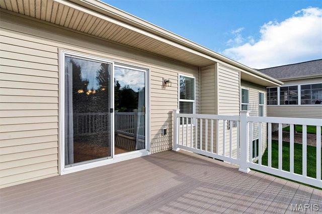 1247 Emerald Gardens Drive, St Peters, MO 63376