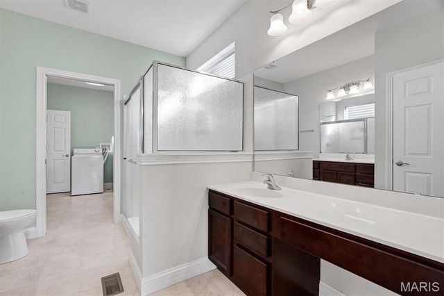1247 Emerald Gardens Drive, St Peters, MO 63376