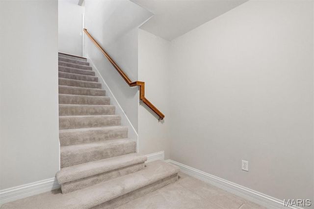 1247 Emerald Gardens Drive, St Peters, MO 63376