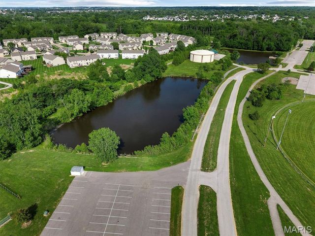 1247 Emerald Gardens Drive, St Peters, MO 63376