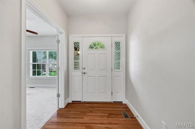 1247 Emerald Gardens Drive, St Peters, MO 63376